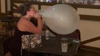 Buttplugbetty - Blow to pop at the bar