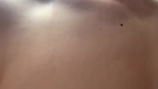 A crazy Korean idol who shows masturbation to people walking outdoors from inside the house!【Big ass
