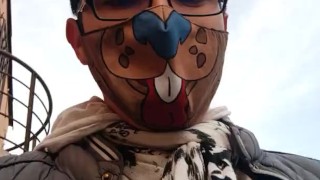 Larga caminata con el miembro al aire.