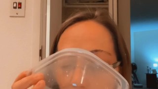 Mouth full of squirt 