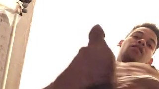 Under shot 