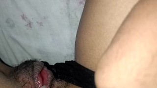 le hablo sucio a esta puta antes de acabarle dentro (diálogo hot ) 