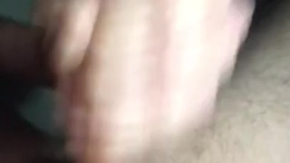 Задрочил член и прекрасно кончил!