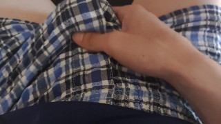 着衣勃起チンポ