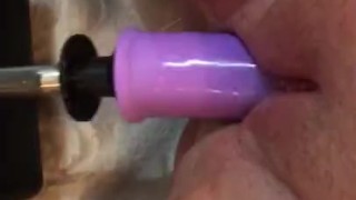 Using a fuck machine for the first time!!