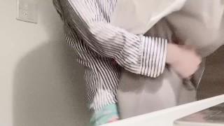 【女性向け】料理中にムラムラしたイケメン彼氏は硬いチンチンを入れて激しく腰を10分間動かす
