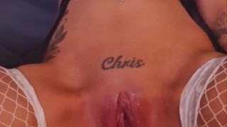 sex machine makes her cum over an over