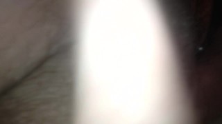 Makin my pussy creamy using a hairbrush 