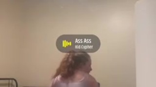 Redhead Twerks In Nice Booty Shorts