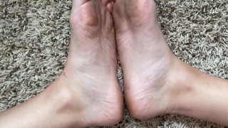 DIRTY FEET TO PRETTY FEET (PREVIEW)