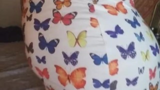 Thick milf lifts her dress and shows off