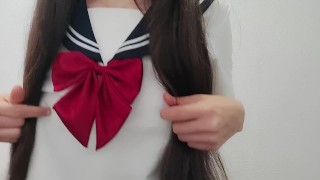 乳首マッサージで大声でうめき声 （甘い日本のティーン）