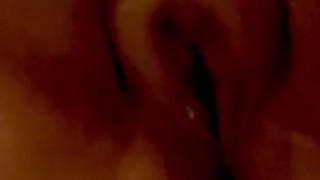 Bbw masturbates 
