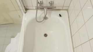 Huge cumshot in bathtub