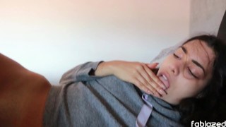 "Buenos días, estoy muy mojada, penetrame!" - Novia Caliente Fantasía POV