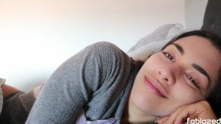 "Buenos días, estoy muy mojada, penetrame!" - Novia Caliente Fantasía POV