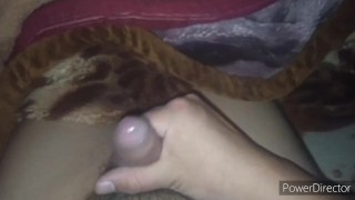 Mira como me masturbo Hasta sacar la leche pegajosa