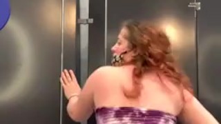 Sexy Thick Redhead Twerking 