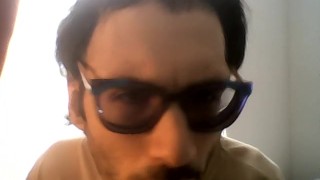 Jean-Benjamin jb présente une petite vidéo drôle en anglais