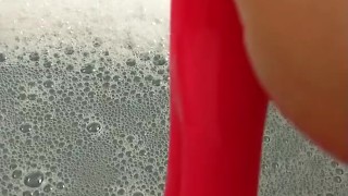 MILF cums in bathtub