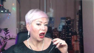 Adventure of a mature wet cunt)) Close-up and dancing of a gaping pussy)) Look into mommy's soul!