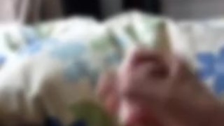 セックスして種付けするのとオナニーで射精するのは違うよね♪