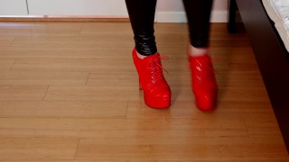 ASMR Ultra Tall High Heels and Crossed Legs Pleasure