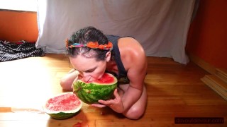 Solo Pussy-loving MILF Licks, Fists, Squirts on Watermelon; Eats Squirt; Messy!