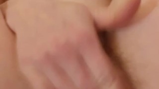 Avant gout de petite chatte poilue et bien mouillée 