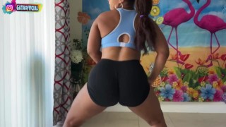 Naughty girl twerking home alone | Gata official Twerk | Dominican