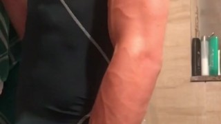 Just havin some funnn in my singlet😜 