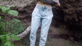 pee outside