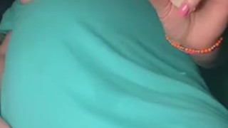 Amateur Milf Squirts on Cam for First Time