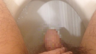 【短小包茎】スーパーのトイレでこっそりおしっこ撮影～オナニー中毒～