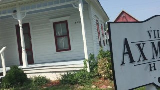 Vblog: Villisca Axe M House (Tour & Quicky BJ/Mooning)