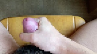 家族が近くにいるのに自撮りオナニーがやめられないド変態童貞～オナニー中毒～