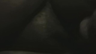 Dildo enorme no meu úmido buraco pulsante