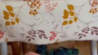 Mentre lei è a lavoro mi masturbo con la vagina toy 