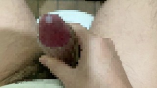 音でバレそう...！！コンビニのトイレで貫通型おなほを使ってこっそりオナニー～オナニー中毒～