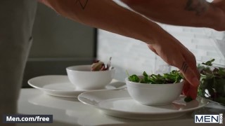 Men - Private Chef Ashton Summers Seduces William Seed While He's On A Date With His GF
