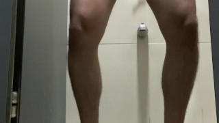 NAGJAKOL NG BUKAS ANG PINTO MUNTIK NG MAHULI SI PARE