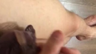 Дрочу на трусики своей девушки пока ее нет дома 