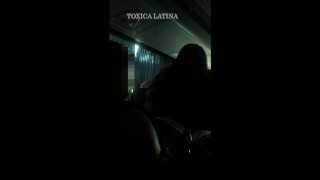 chica desconocida me da unos centones en el auto bus en publico REAL LA GRABE " parte 1 "