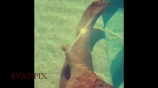 ONLYFANS FANSLY LEAK $vxnpix PLAYING WITH TITS IN POOL