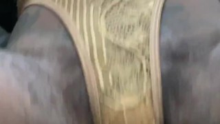 hair spilling out of her coochie