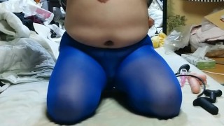 japanese crossdresser MILK in royal blue tights