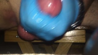 Дрочу в рукавиці з олійкою