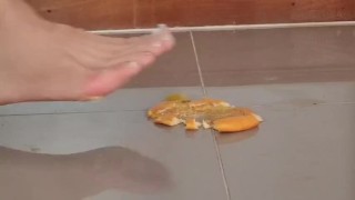 Thai Schoolgirl Food Crush 001