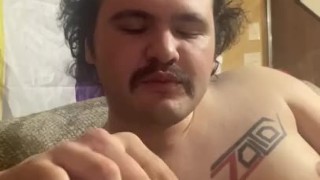 CRAZY PERSON EATS BURKER KING CHICKEN FRIES NAKED