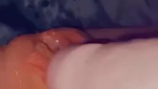 Made myself squirt while daddy was at work 